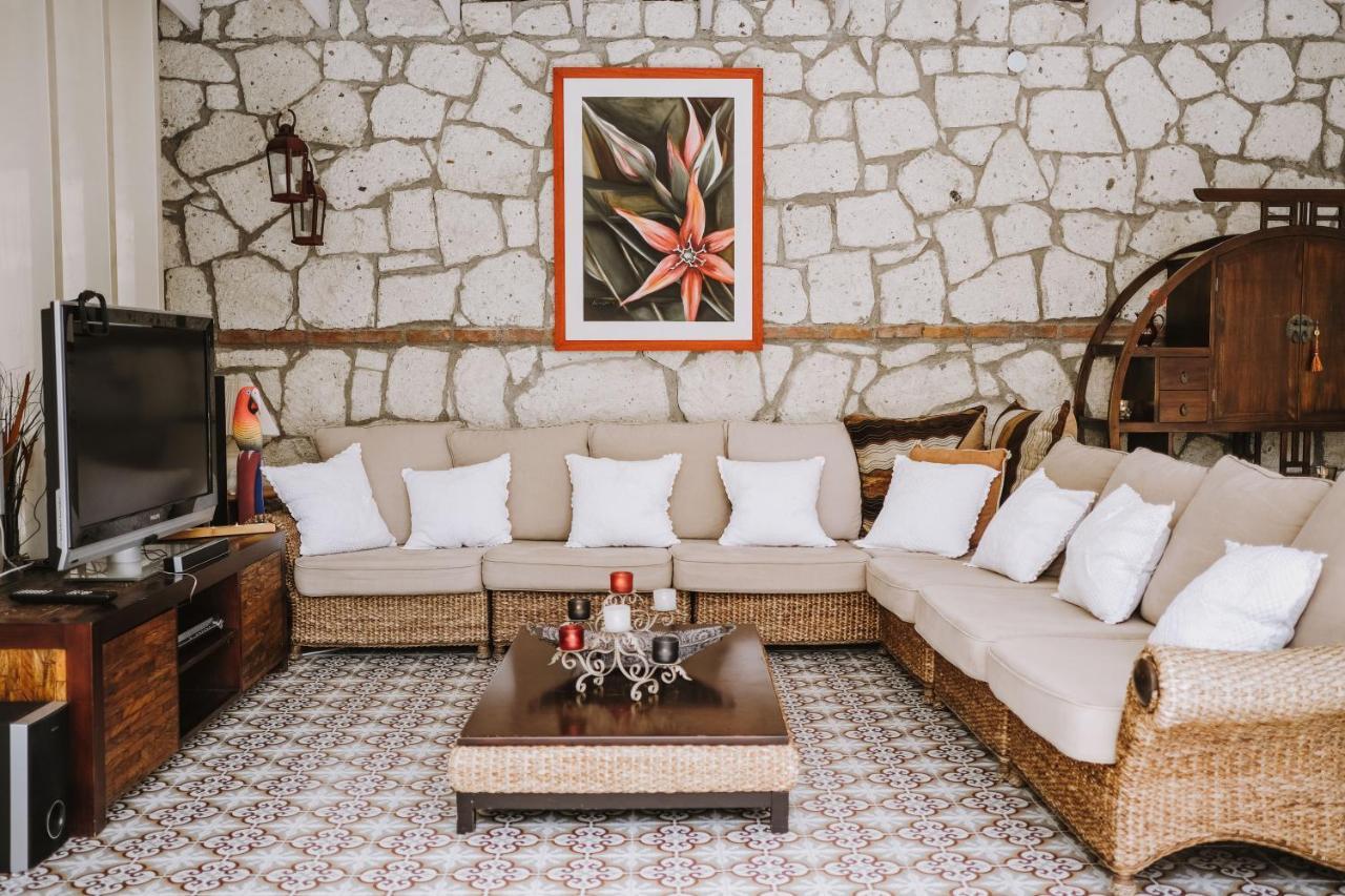 Deruni Butik Hotel Smirne Esterno foto